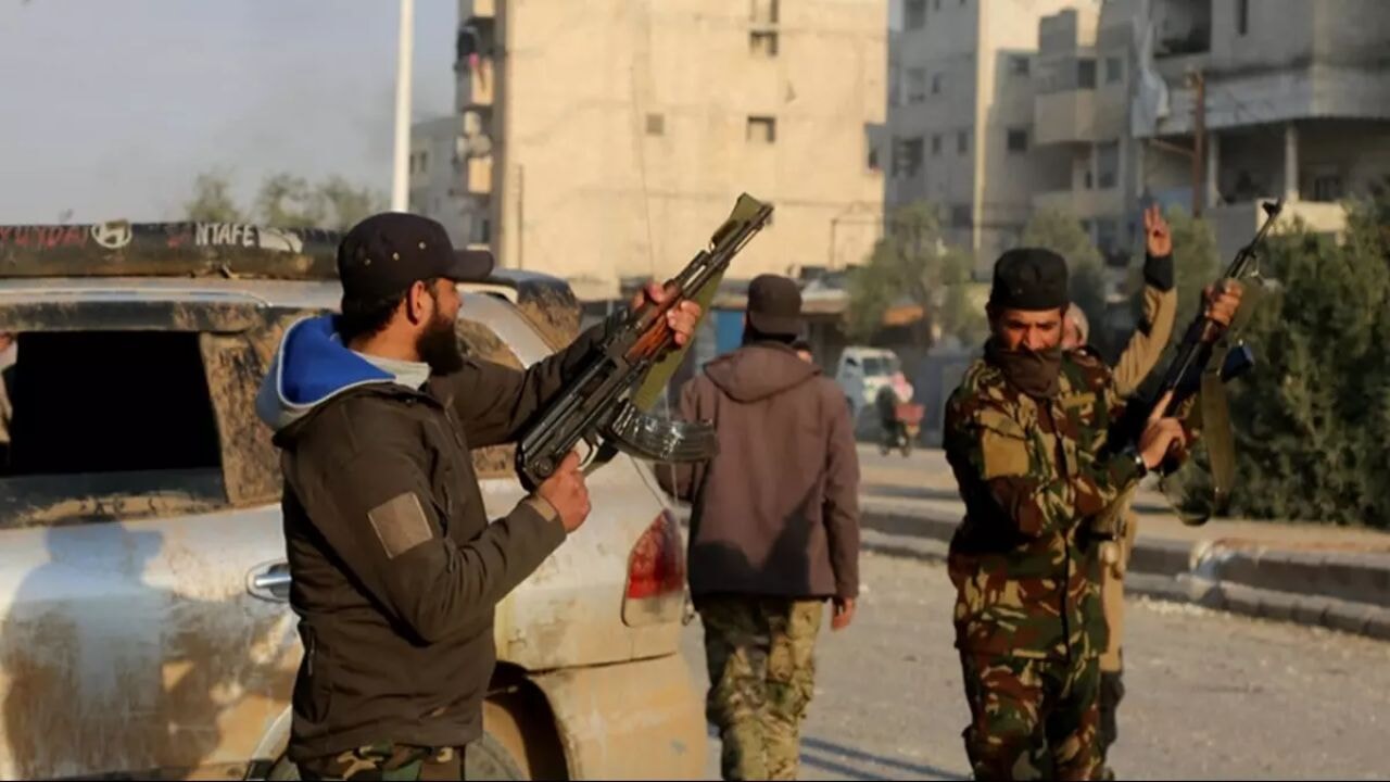 İsrail ve yerel gruplar birlikte Suriye'ye sldırdılar!