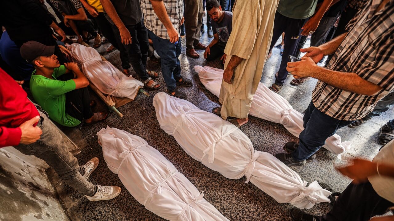 İsrail, yardım bekleyen Filistinlilere saldırdı: 38 şehit