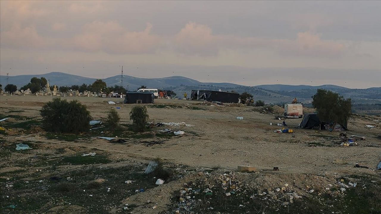 İsrail yıkıyor, onlar yapıyor! 15 yılda 238 kez yıktılar