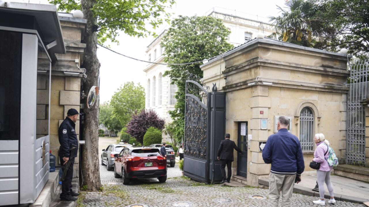İstanbul'da tarihi görüşme: İran nükleer anlaşma için masada
