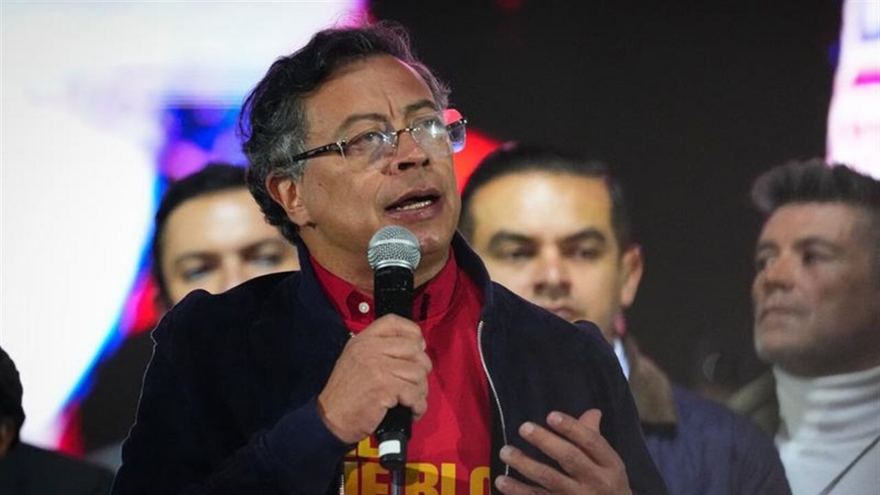 Kolombiya Cumhurbaşkanı Petro'dan 'halkın gücü' mesajı