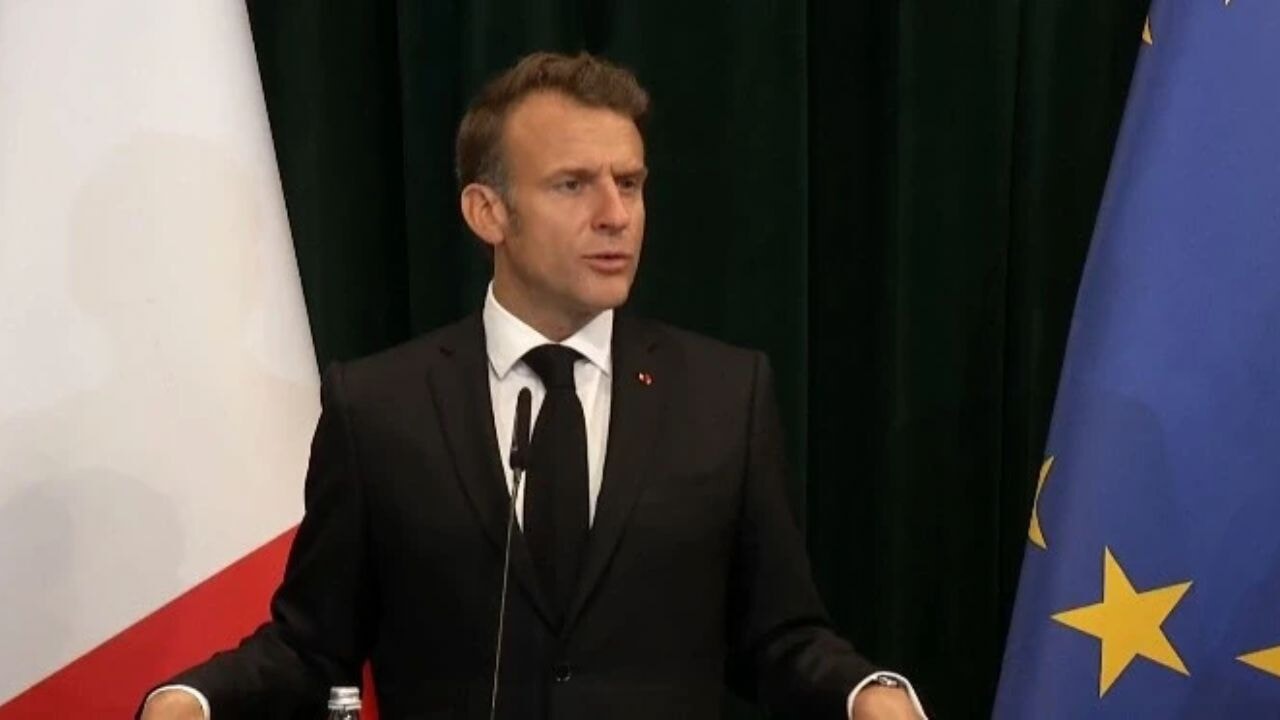 Macron: Kosova-Sırbistan diyaloğu yeniden başlamalı