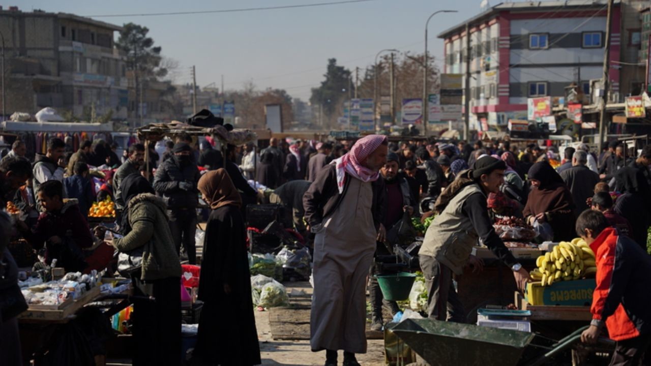 Münbiç'te sevindiren değişim: 'PKK ve gasp, haraç, zorbalık devri bitti'