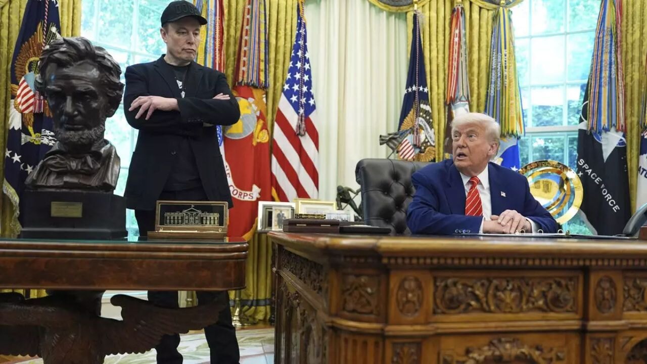 Musk'tan Trump'a sert mesaj: 'Her şeyi onaylamıyorum!'