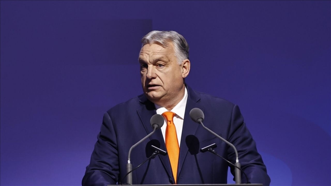 Orban: 'Sorosçular bizi devirmeye çalışıyor'