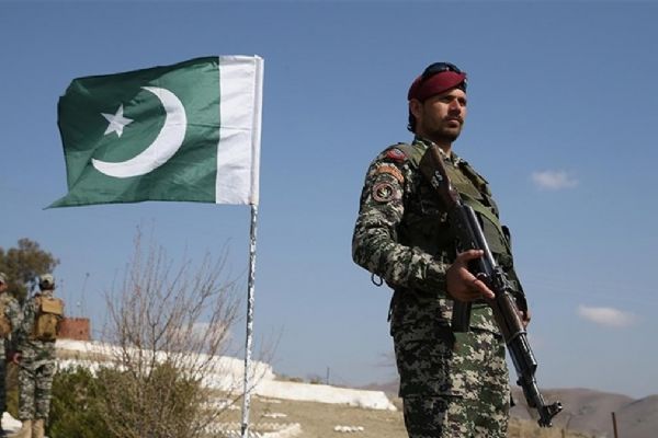 Pakistan-Afganistan sınırında hareketlilik... ''25 militan etkisiz hale getirildi''