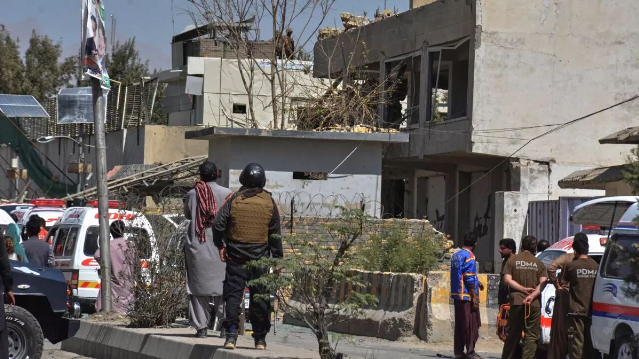 Pakistan'ın Belucistan eyaleti kana bulandı: 8 ölü