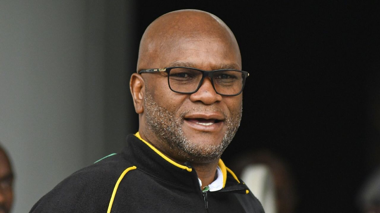 Paris'te şüpheli ölüm: Güney Afrika Büyükelçisi 22. kattan düştü