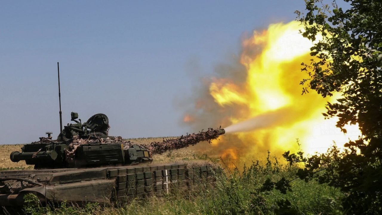 Rusya masadan kalktı, Ukrayna'ya saldırdı