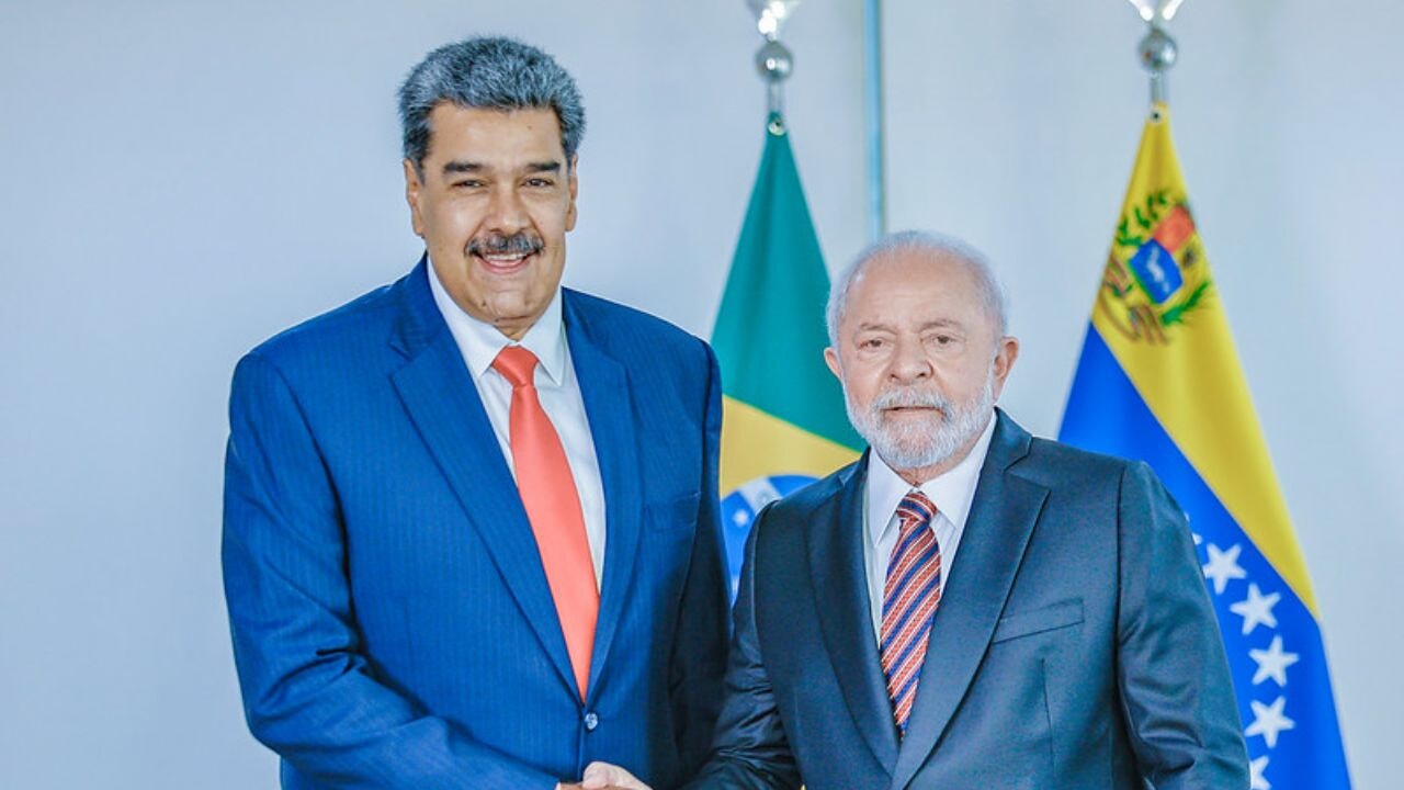 Silva'dan Maduro'ya destek açıklaması