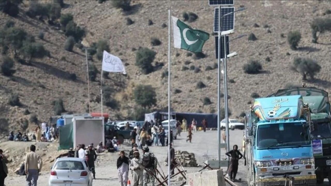 Sınır hattında savaş! Afganistan ve Pakistan karşı karşıya