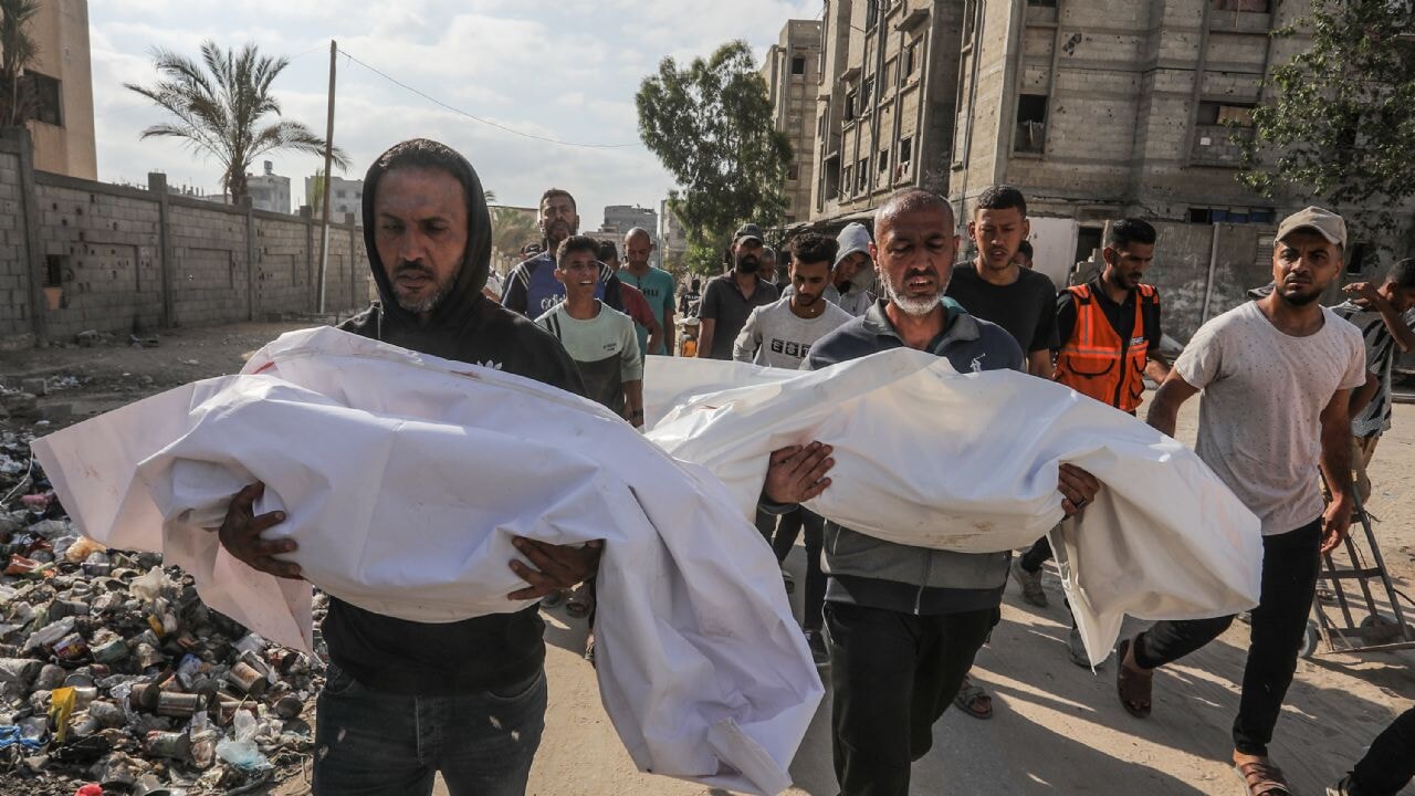 Soykırımcı İsrail Gazze'de 63 kişiyi daha öldürdü!