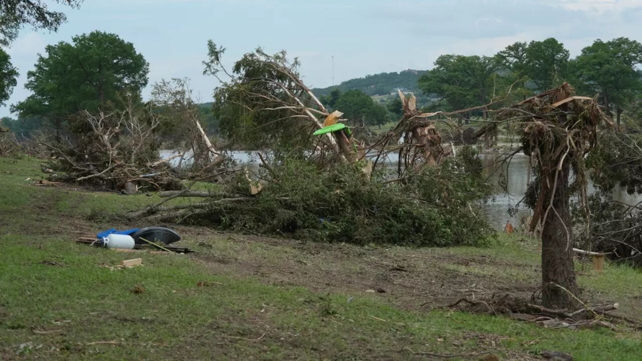Texas'ta sel felaketinde can kaybı 104'e çıktı