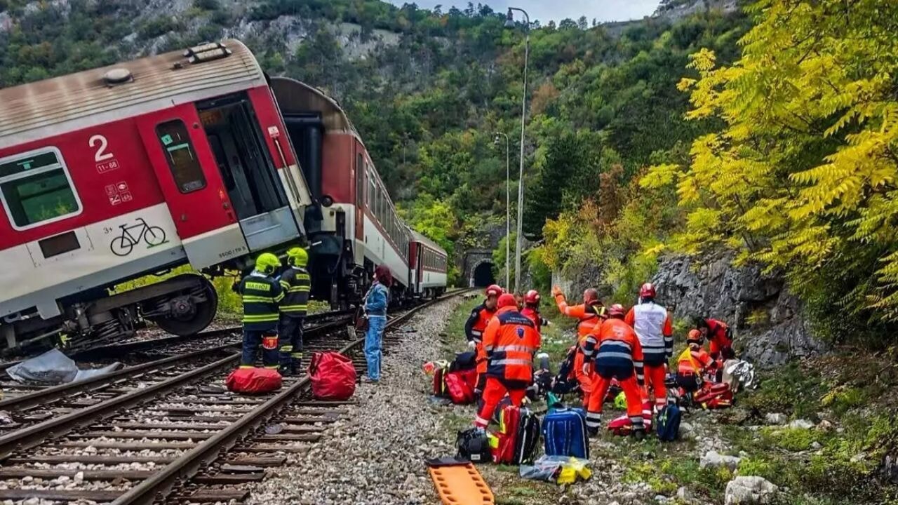 Tren kazası: Onlarca yaralı
