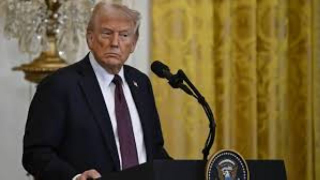 Trump, ABD ekonomisinin 'ameliyat' geçirdiğini ve 'patlayacağını' söyledi