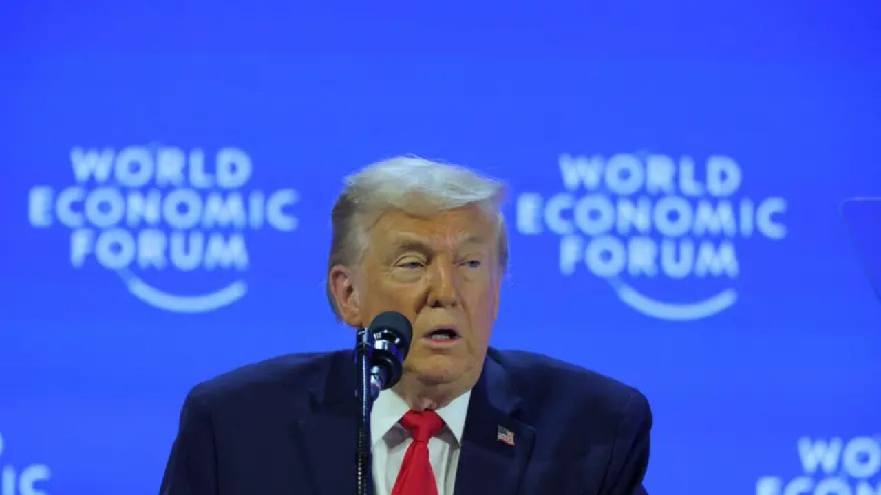 Trump, Davos'ta meydan okudu: 'Ancak ve ancak ABD koruyabilir'