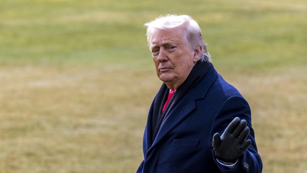 Trump Grönland için yaptırım kararı aldı