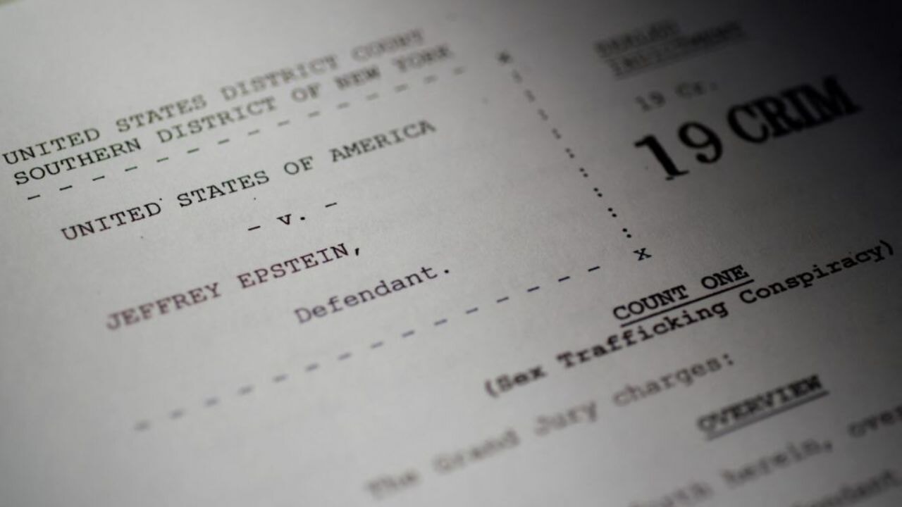 Trump'ın Epstein ile ilgili polisi aradığı iddiası