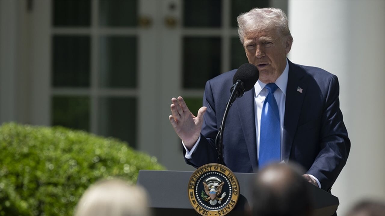 Trump resti çekti: İran petrolü alan herkes yaptırımla karşılaşacak