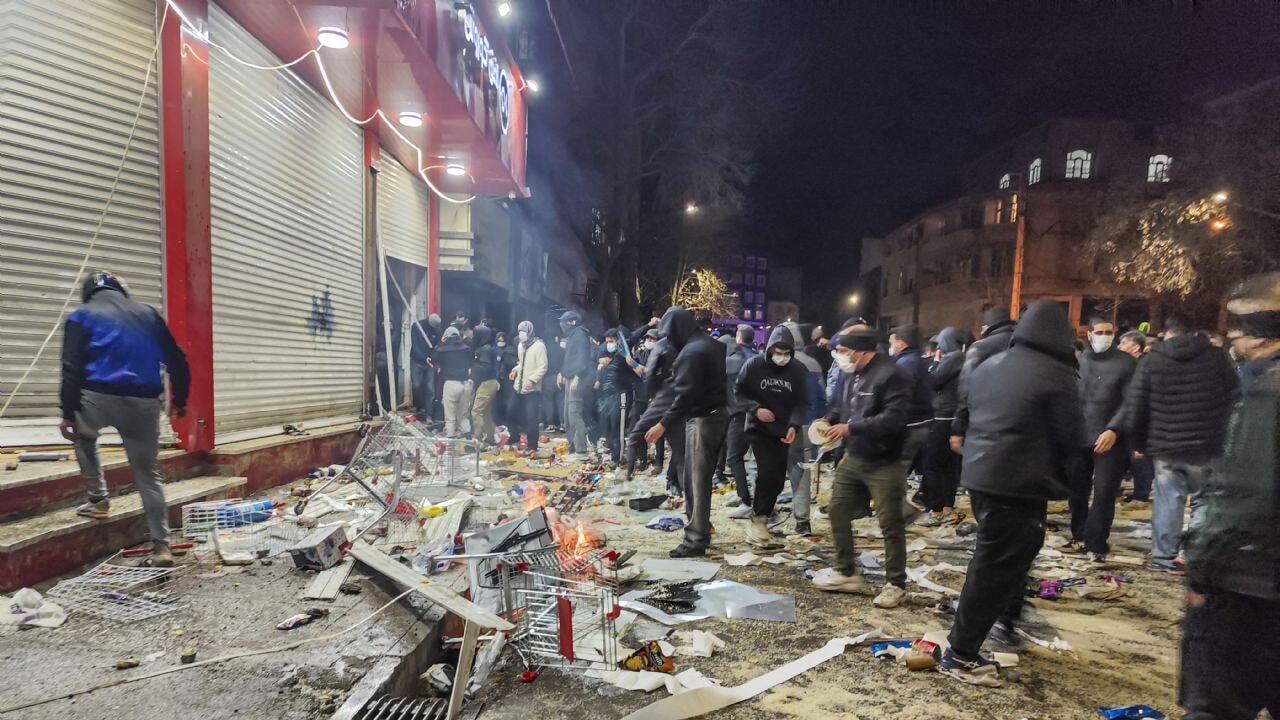 Trump'tan İran provokasyonu: 'Yardım yolda'