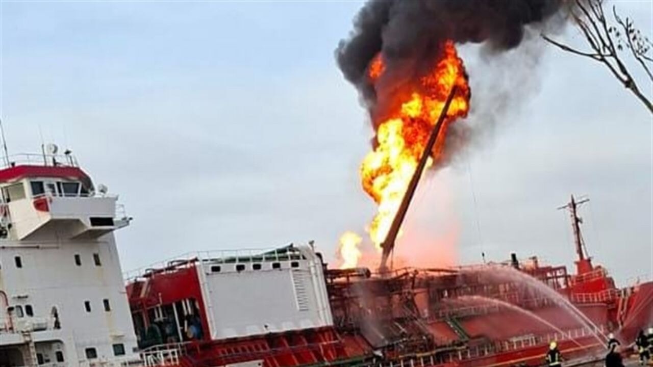 Ukrayna'da Türk gemisi vuruldu!