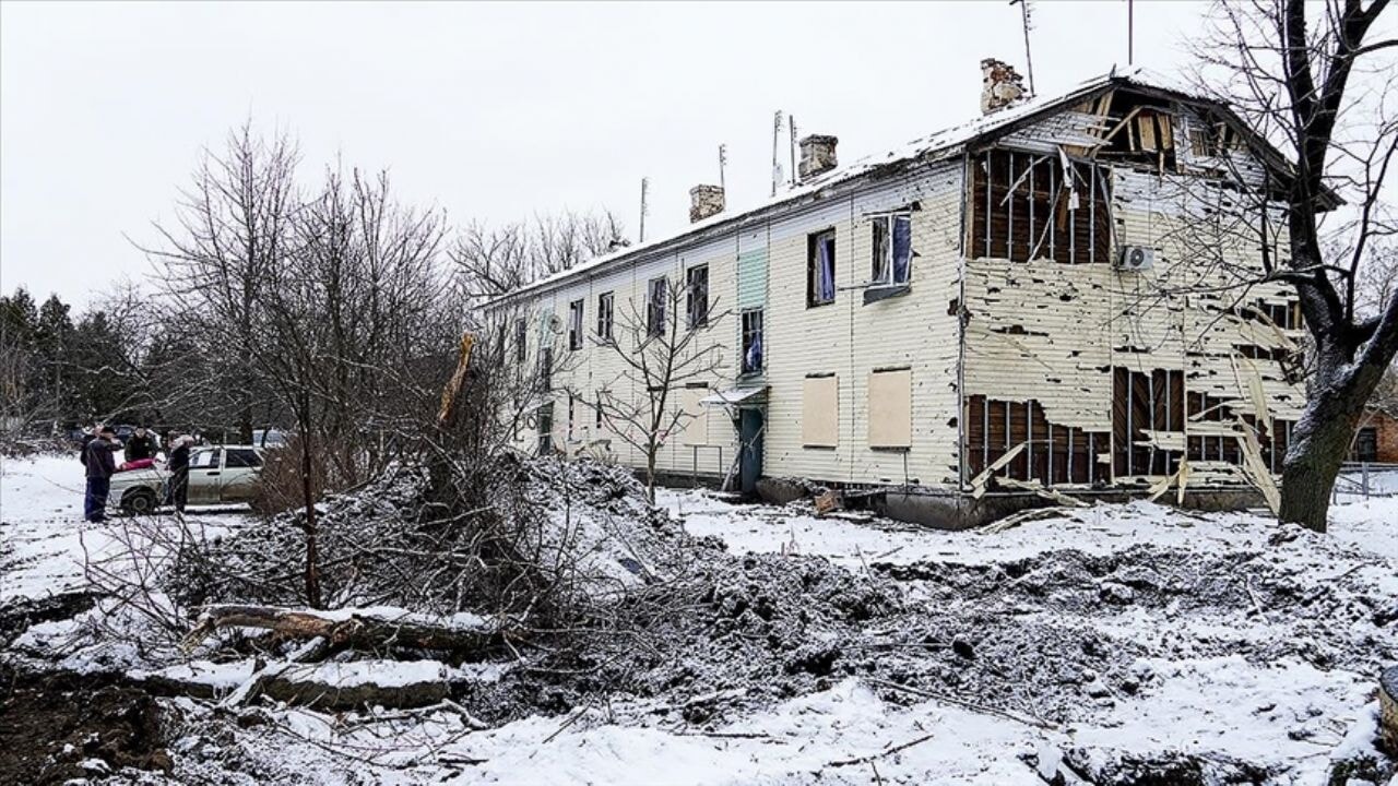 Ukrayna'dan Rusya'ya gece saldırısı: 128 İHA imha edildi