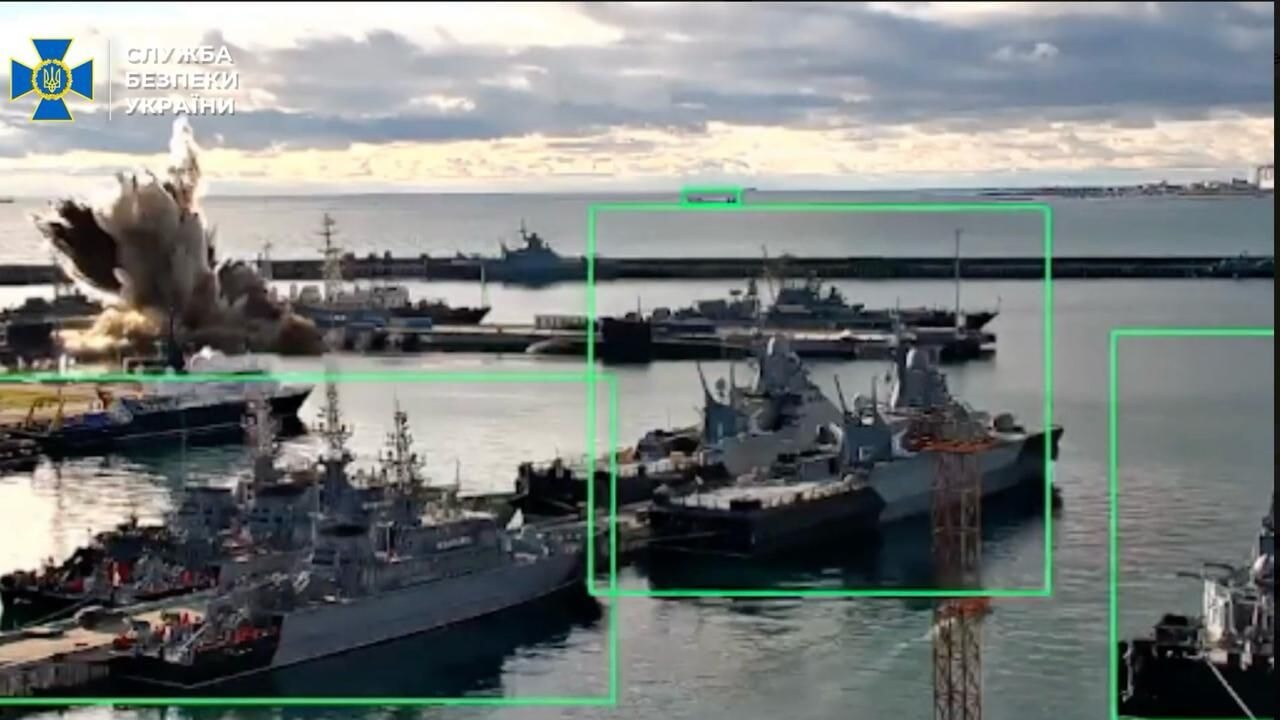 Ukrayna, Rus denizaltısı vurdu