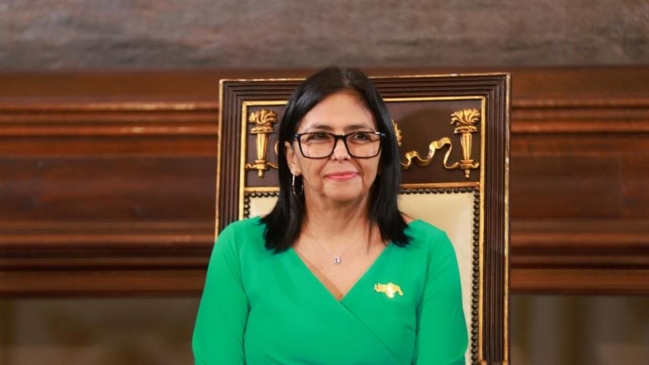 Venezuela geçici Devlet Başkanı Rodriguez ABD halkına seslendi