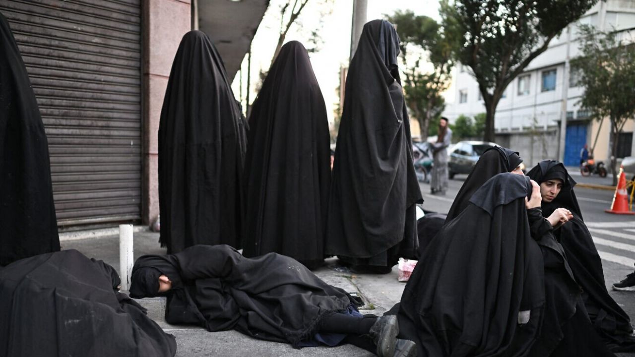 Yahudi tarikatına baskın: 17 çocuk kurtarıldı