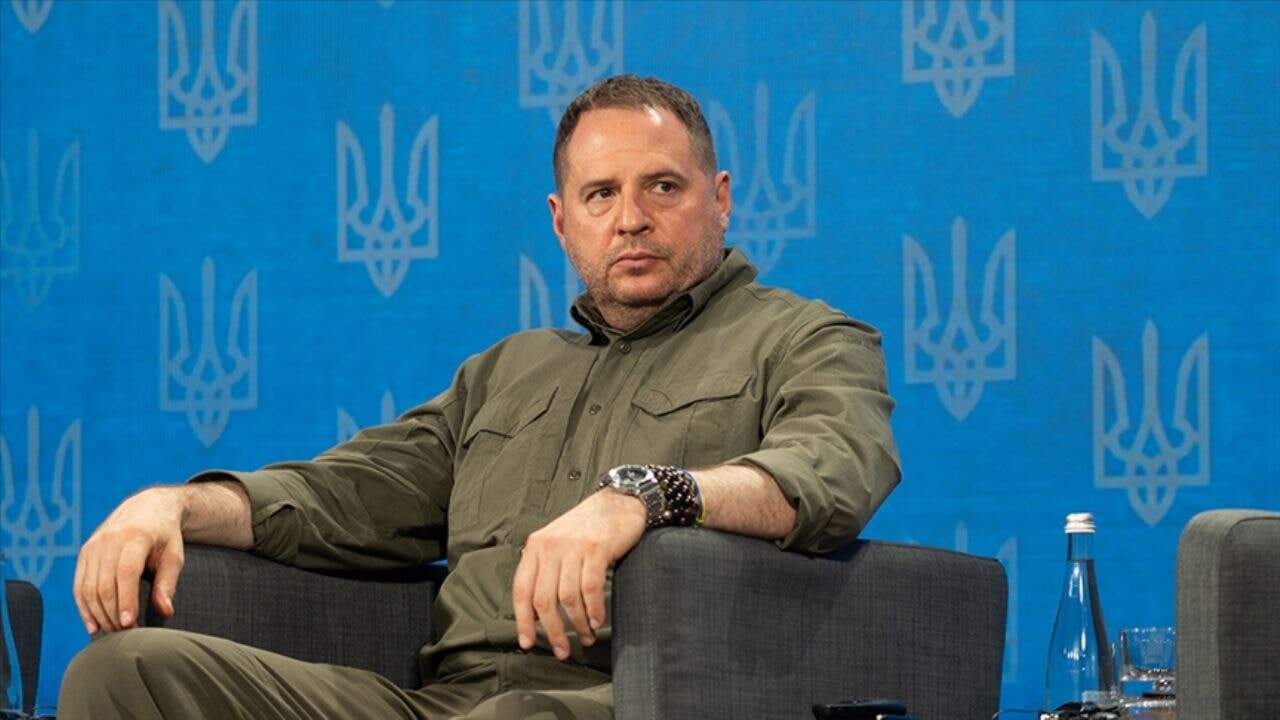 Zelenskiy'den üst düzey istifa duyurusu