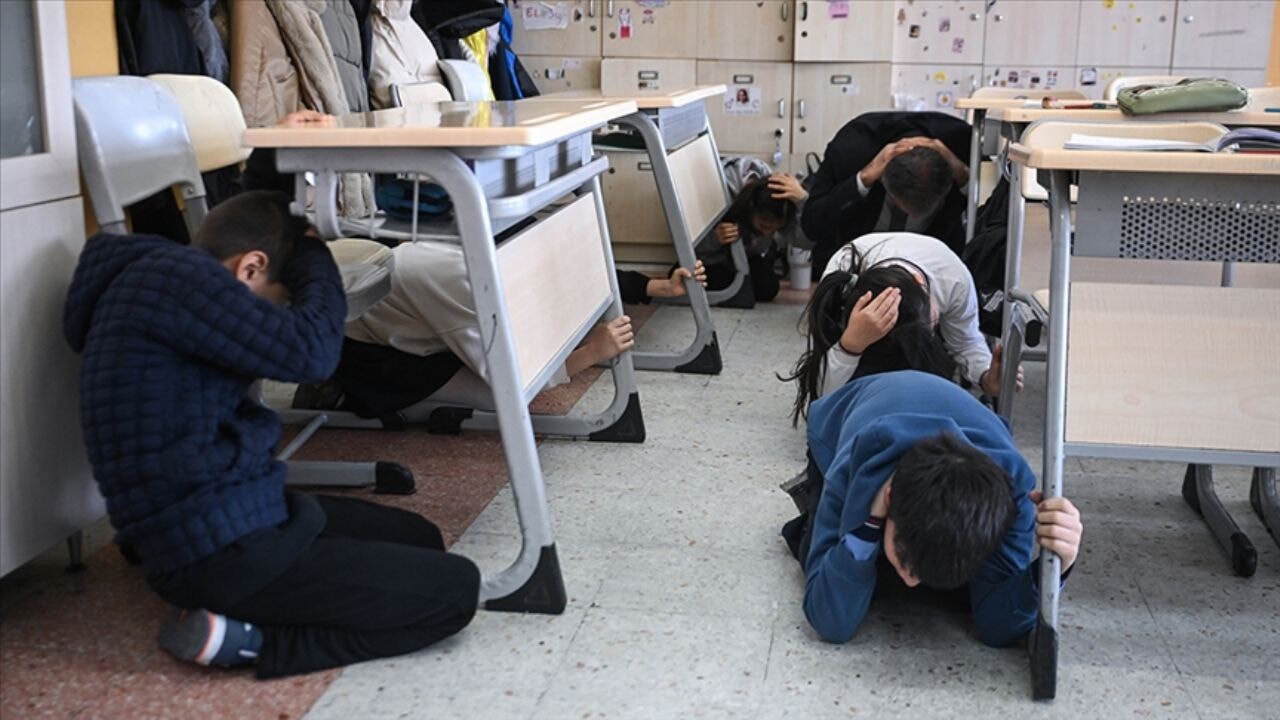 İlk ders 'Afet Farkındalığı Eğitimi' olacak