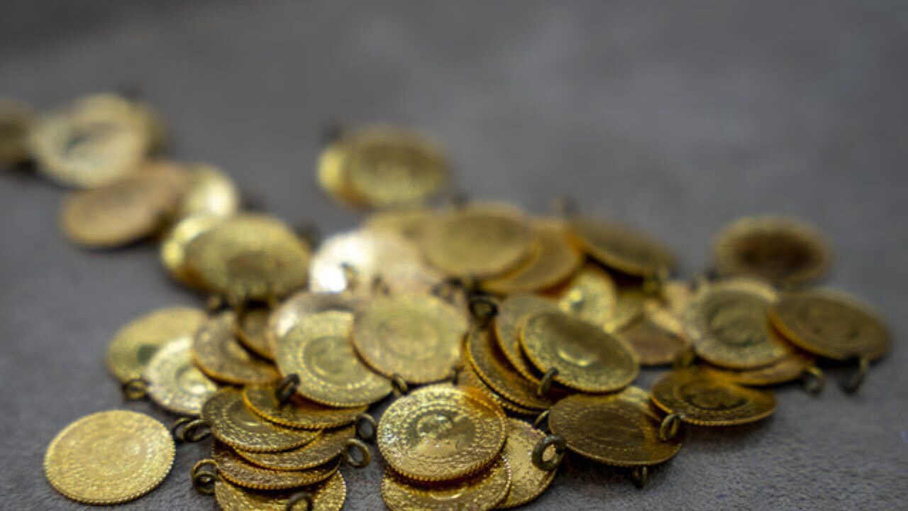 28 Ocak 2025 itibarıyla altın fiyatlarında düşüş yaşanıyor.