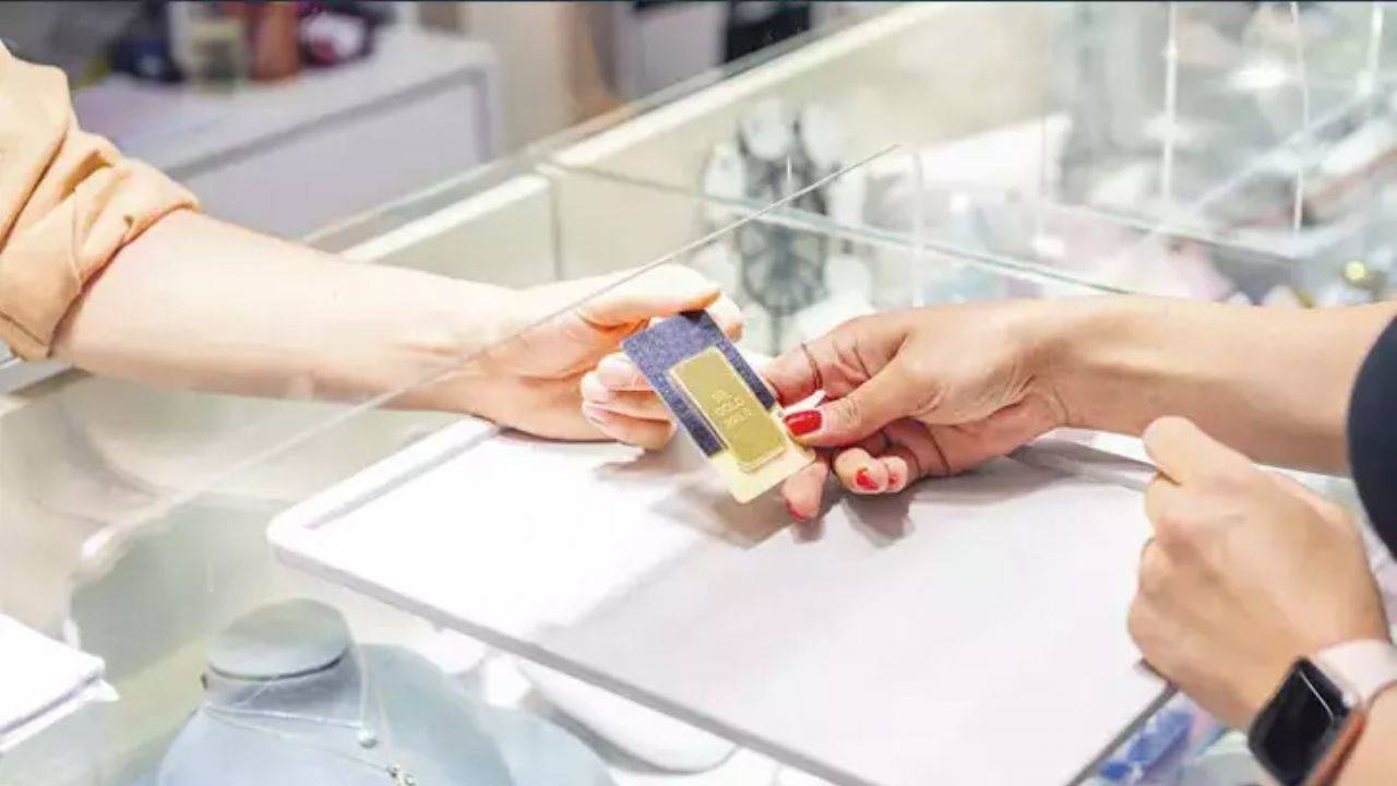 ALTIN, Ekim'de yatırımcıyı güldürdü, borsa kayıp verdi