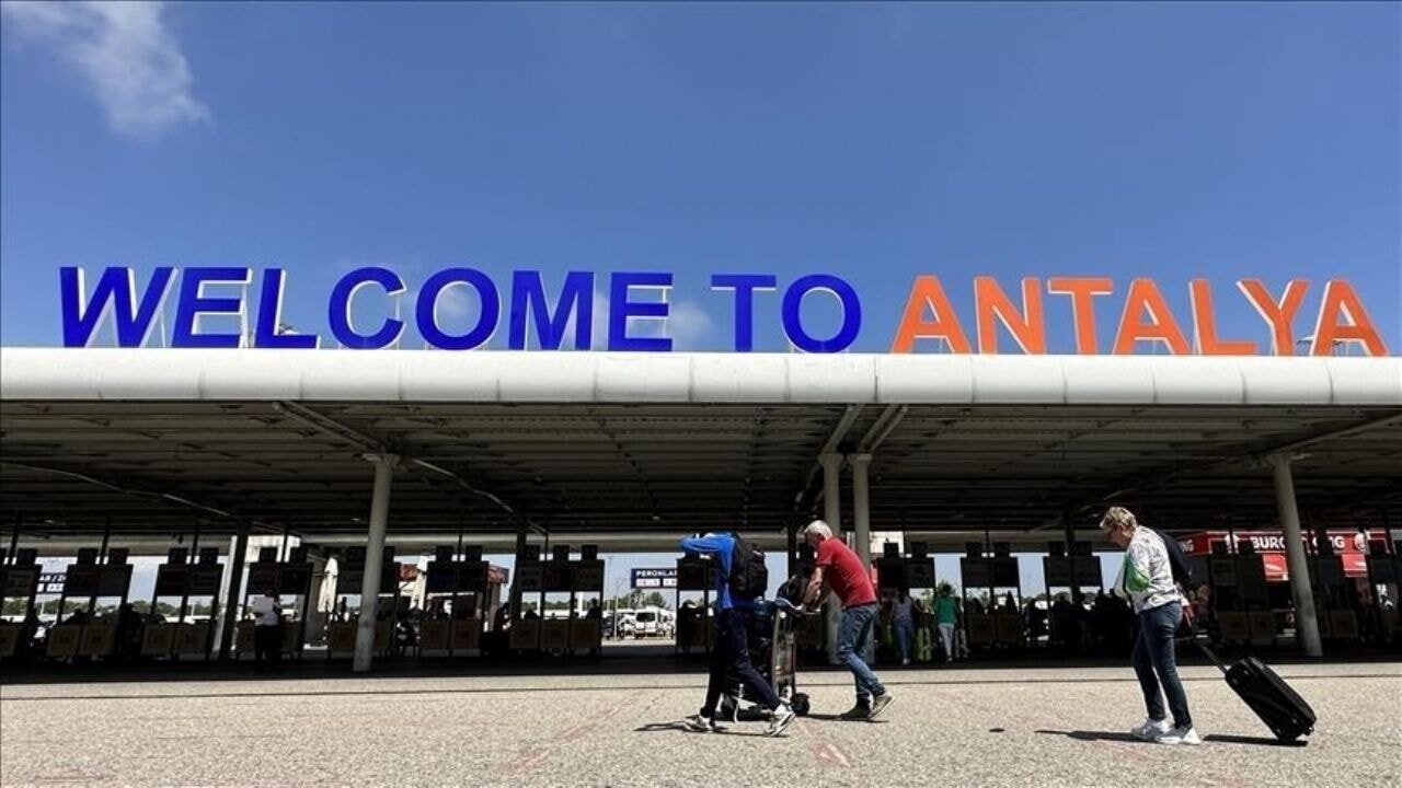 Antalya Havalimanı'nda tüm zamanların yolcu rekoru