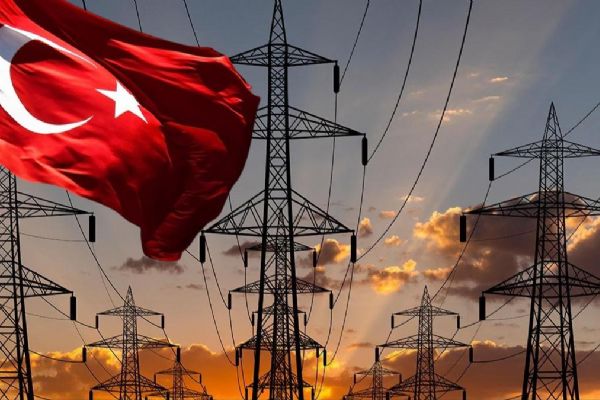 Avrupa karanlığa bürünmüştü! Türkiye'den kesintisiz elektrik vurgusu