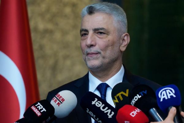 Bakan Bolat yarın BAE'ye gidiyor!