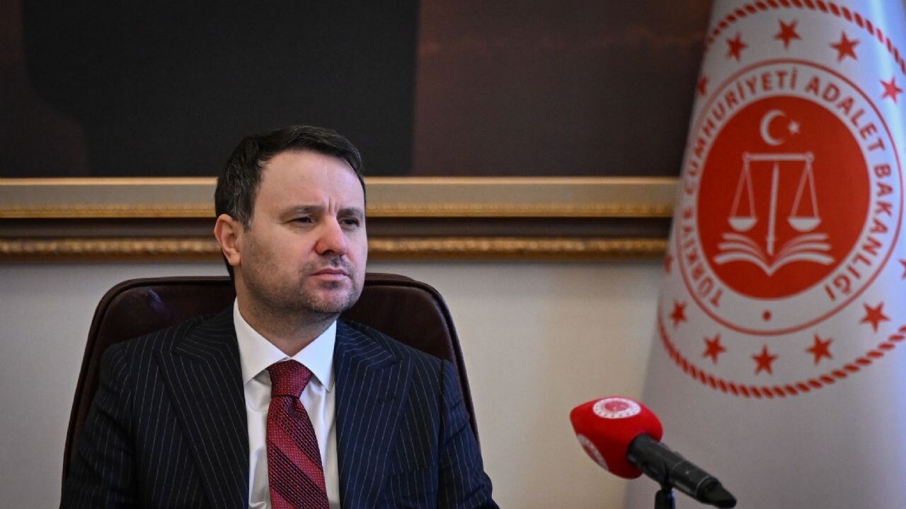 Bakan Gürlek'ten ticaret mahkemesi açıklaması