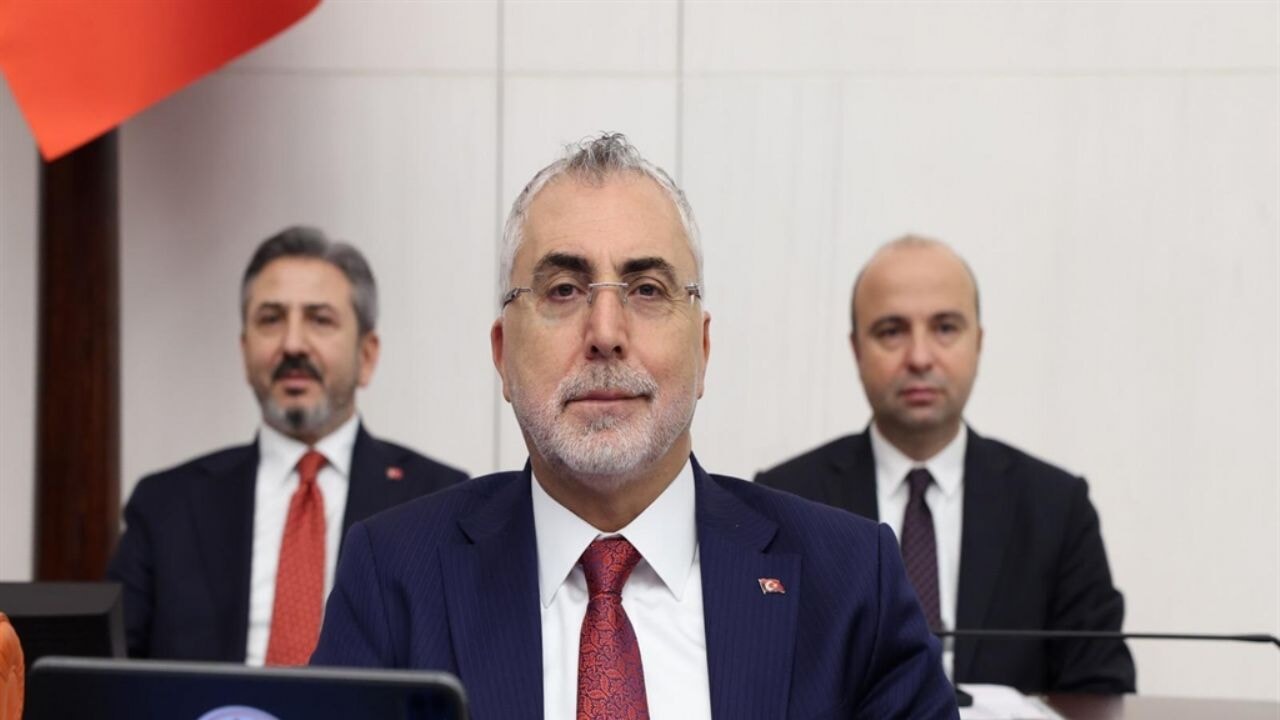 Bakan Işıkhan'dan asgari ücret değerlendirmesi