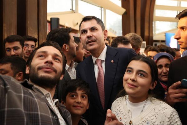 Bakan Kurum'dan gençlere konut müjdesi: 18 yaşını doldurmanız yeterli