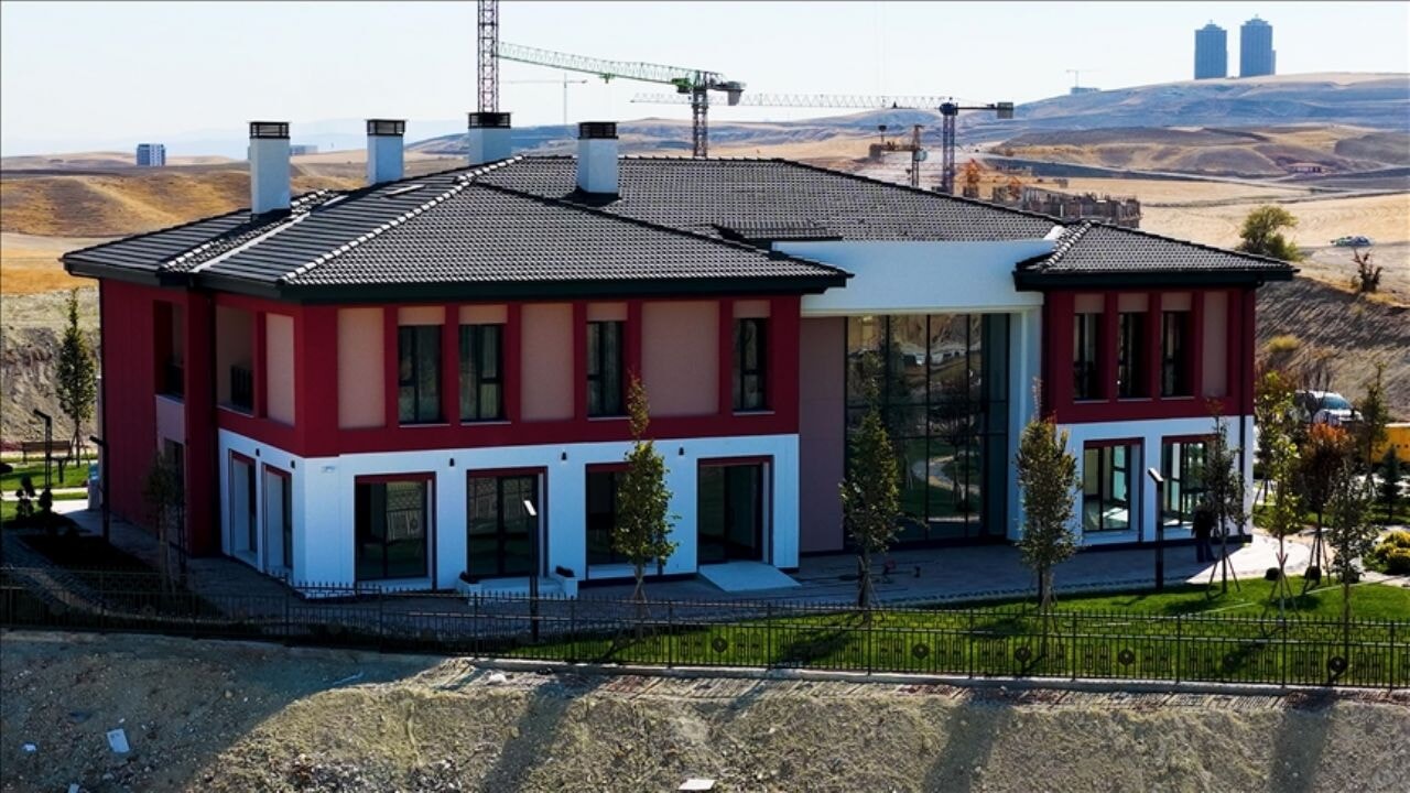 Bakan Kurum'dan mahalle konakları paylaşımı