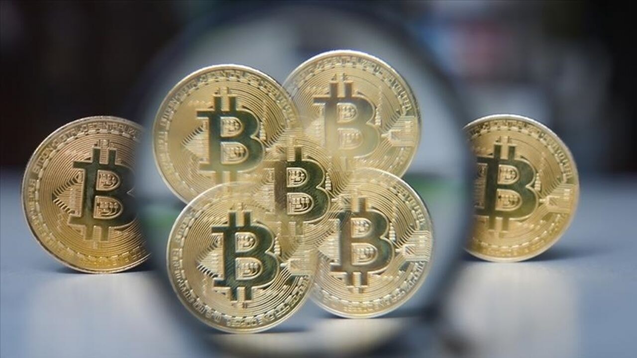 Bitcoin'in uçtu!.. 122 bin doların üzerine çıktı