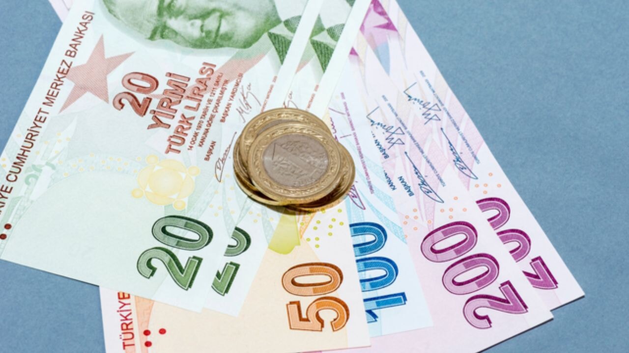 Çalışan annelere verilen çocuk bakım desteği yükseltildi