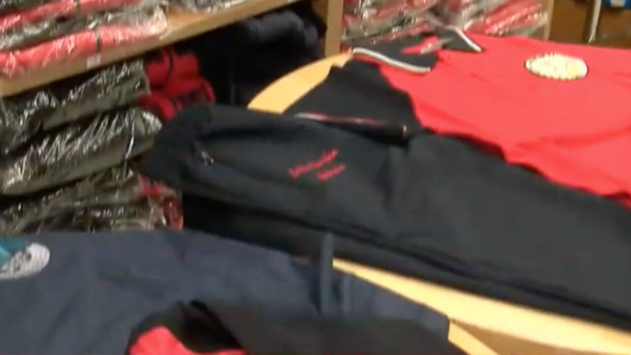 Devlet ve özel okul kıyafeti fiyatları belli oldu