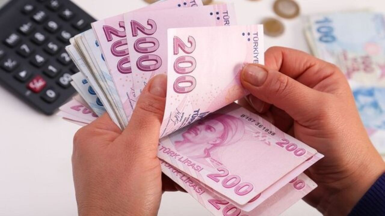 Emekli bayram ikramiyesi farkı ne zaman yatacak? 1000 TL'lik ödeme tarihi belli oldu