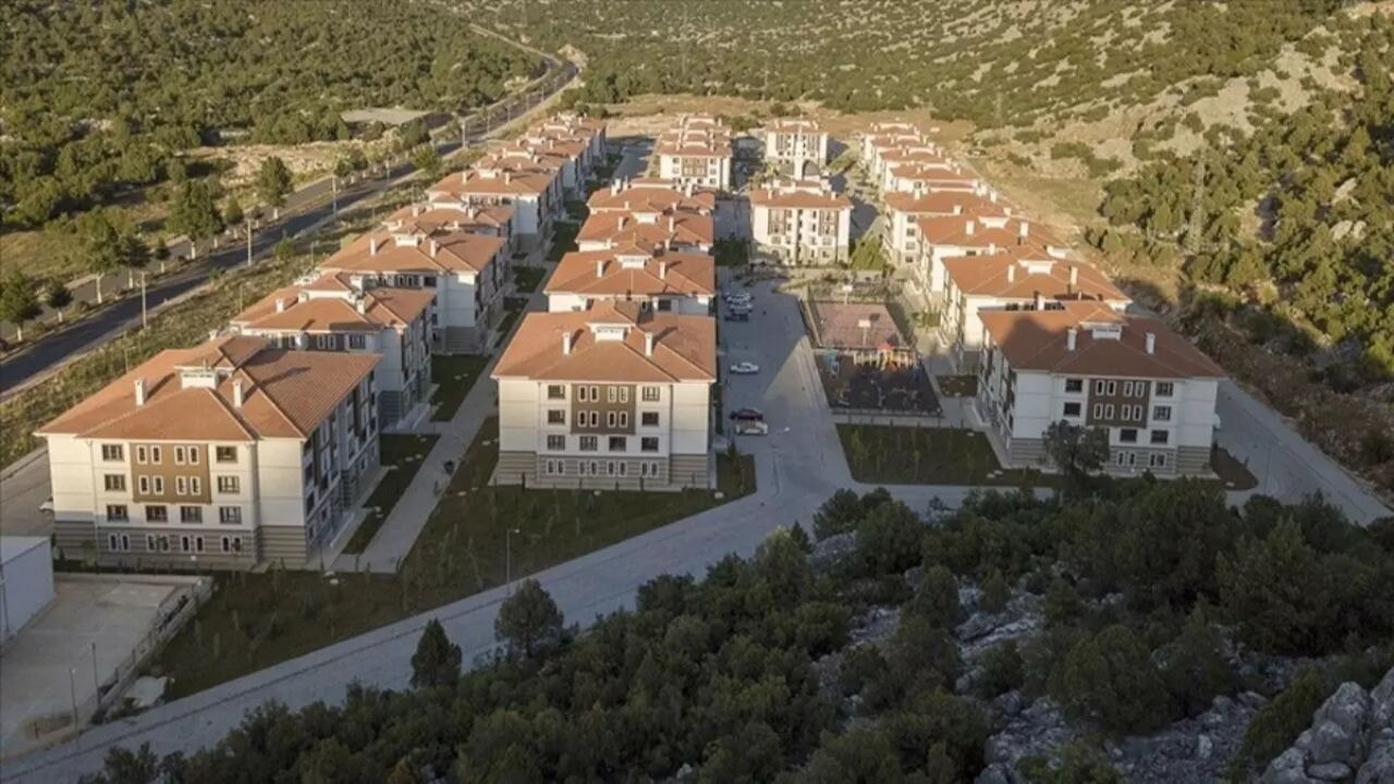 Emlak Katılım Tasarruf Sistemiyle herkes ev, araç ve iş yeri sahibi olacak