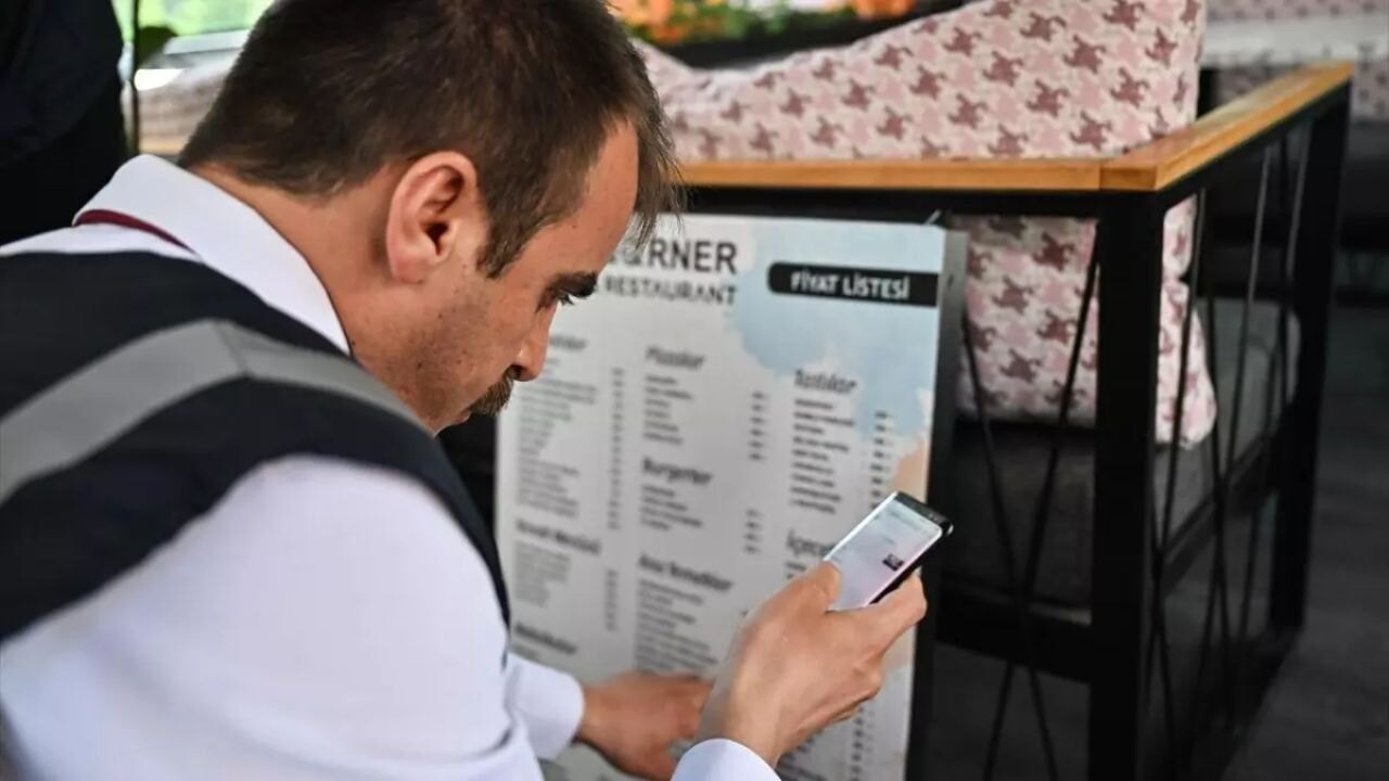 Fahiş fiyat denetimi: Suya zam yapan işletmelere binlerce lira ceza