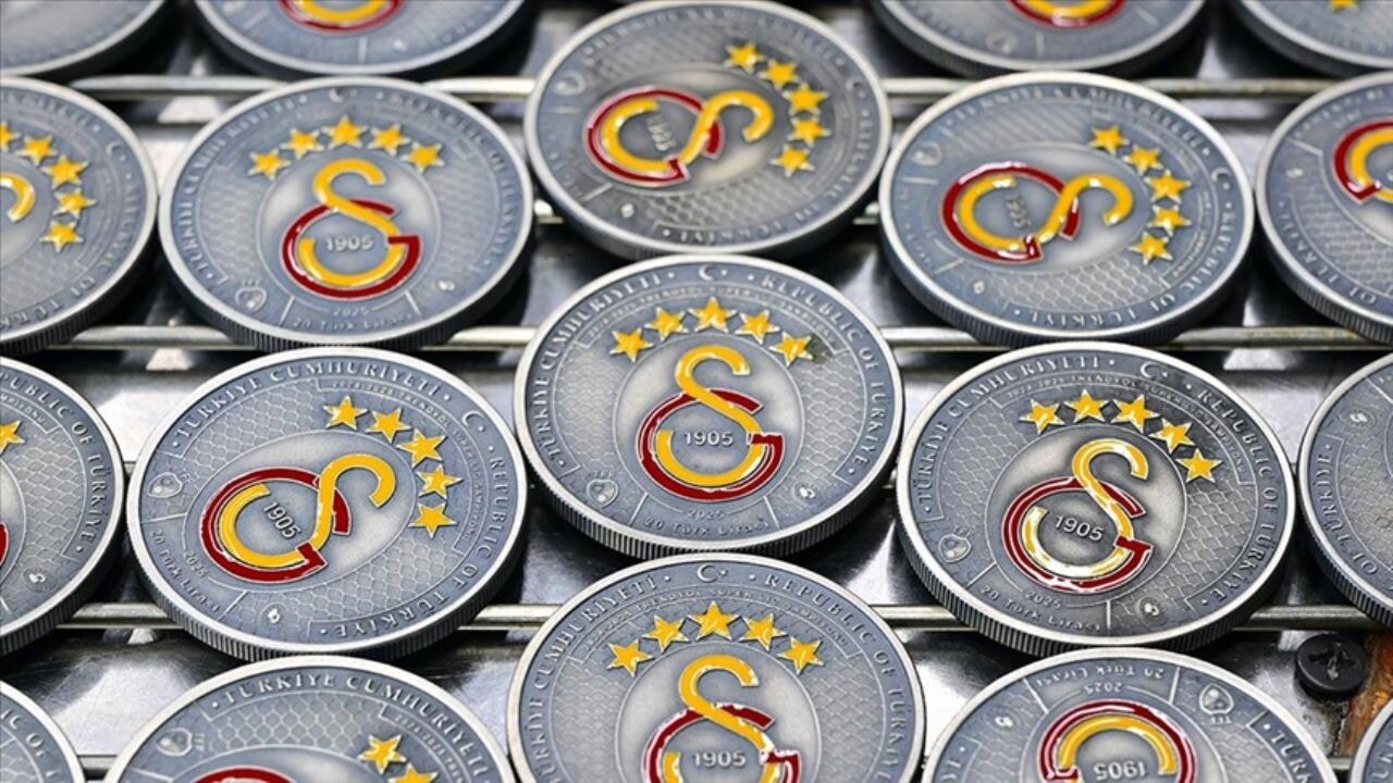 Galatasaray'ın 25. şampiyonluğu için hatıra parası basılıyor