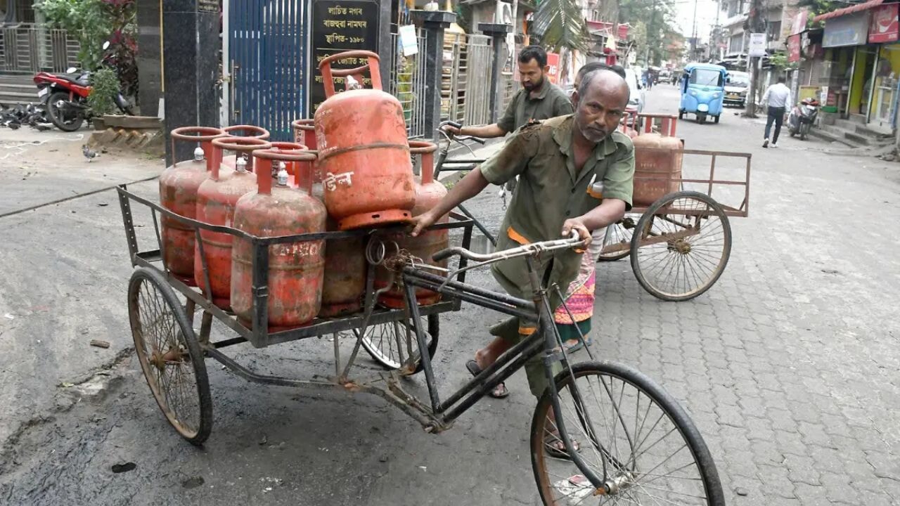 Hindistan'da gaz bitti, işletme sahibi intihar etti!