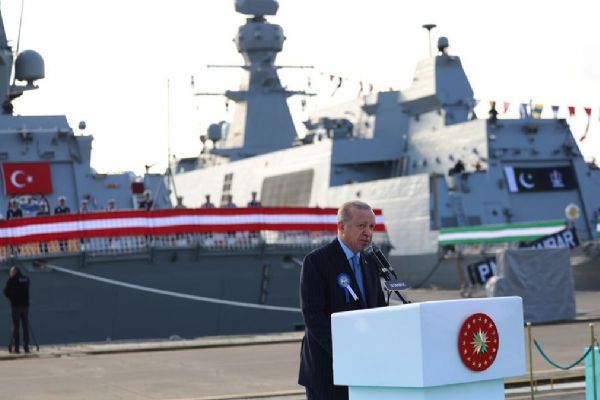 İsrail yerli uçak gemimizi takibe aldı: Erdoğan'ın devasa donanması hız kazanıyor