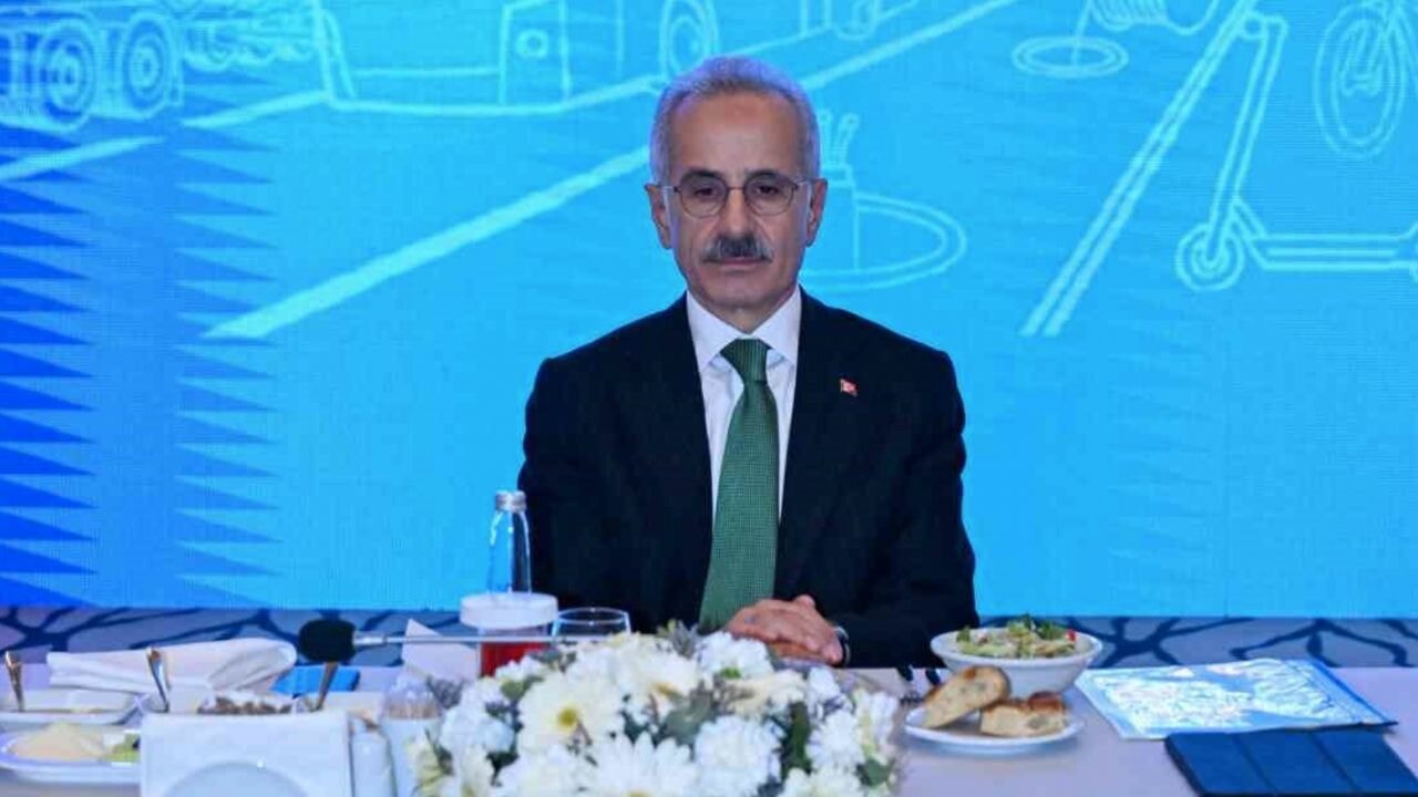 Kalkınma Yolu'nun Türkiye ekonomisine katkısı... Bakan Uraloğlu anlattı